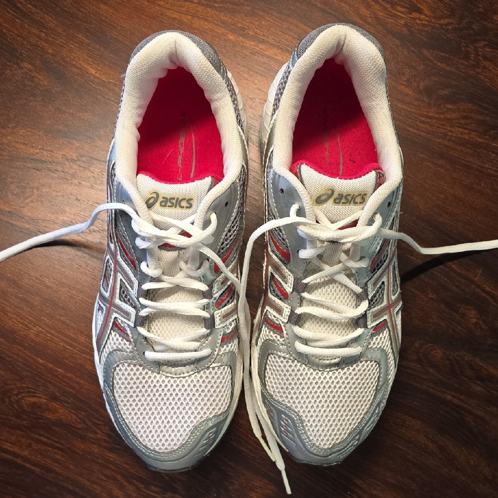 ASICS Women's DuoMax White and Gray Athletic Shoes